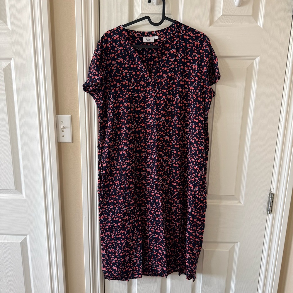 Saint Tropez TateSZ Maxi Dress in Navy with Pink Floral Size Large